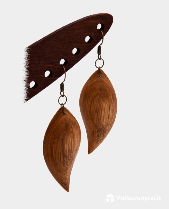 mediniai auskarai iš ąžuolo papuošalai internetu rankų darbo auskarai auskarėliai auskariukai